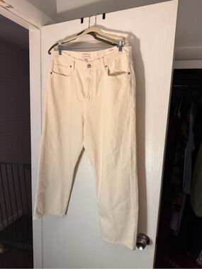 Lucky Brand Off-White High-Rise Cropped Jeans